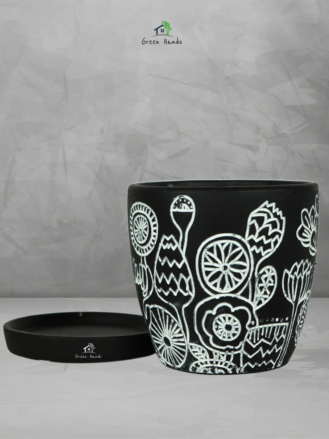 Abstract-Tribal-Art-Pots-Black-2